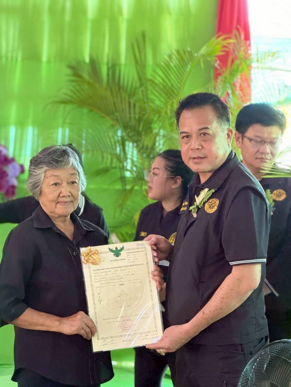 title - ส.ป.ก.ร่วมติดตามรัฐมนตรีช่วยว่าการกระทรวงเกษตรและสหกรณ์ (นางสาวปิยะรัฐชย์ ติยะไพรัช) ลงพื้นที่การตรวจราชการในอำเภอสวรรคโลก อำเภอกงไกรลาศ อำเภอศรีสําโรง และอำเภอเมืองจังหวัดสุโขทัย